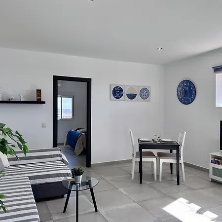 7 Moons C Solo Adultos Apartment